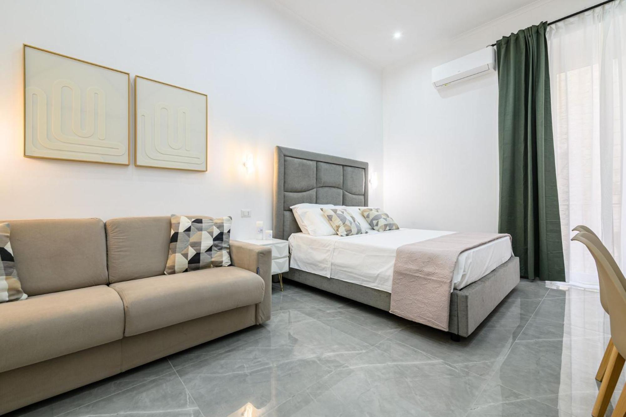 נאפולי Giordano Suite Center מראה חיצוני תמונה