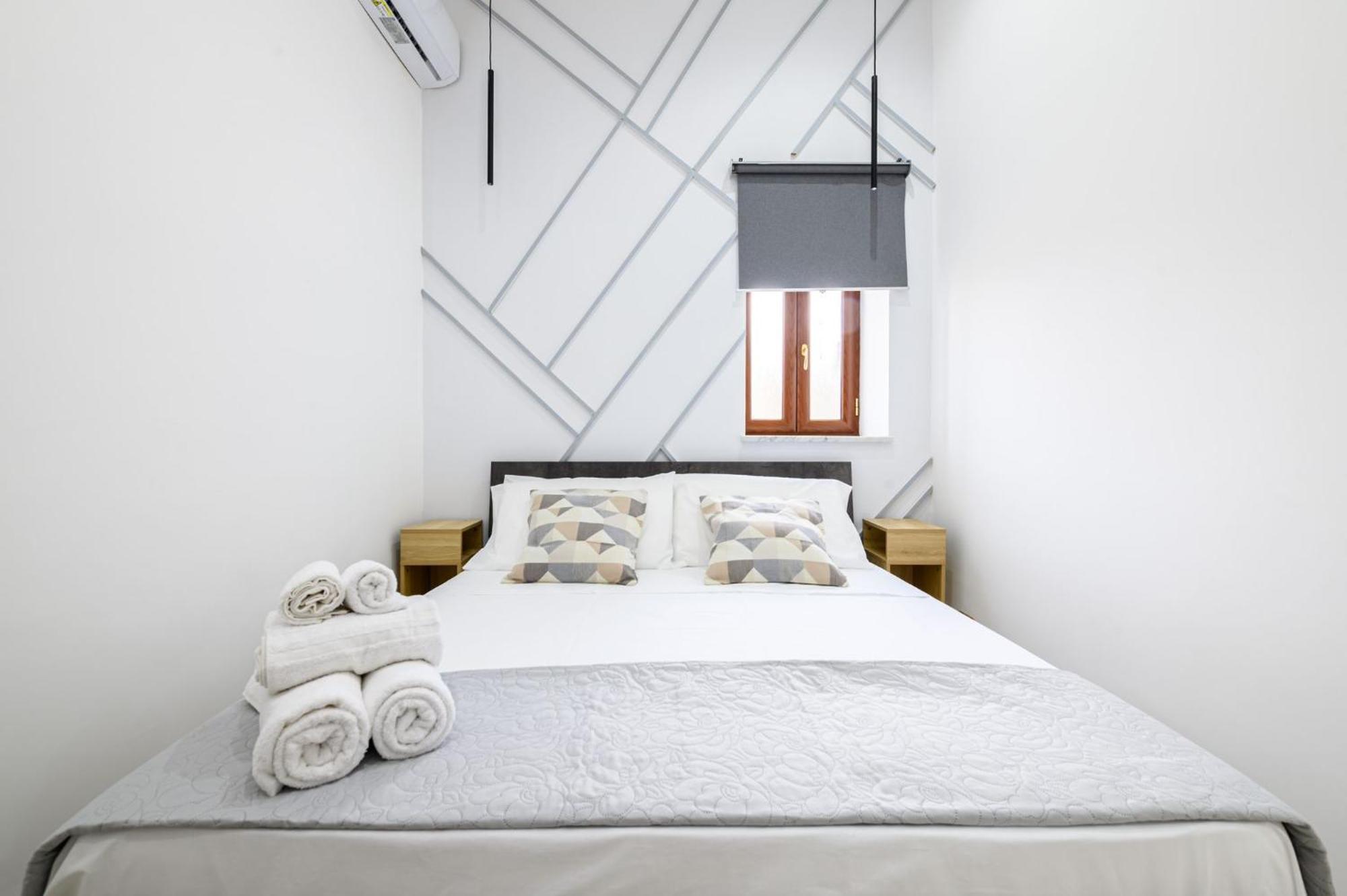 נאפולי Giordano Suite Center מראה חיצוני תמונה