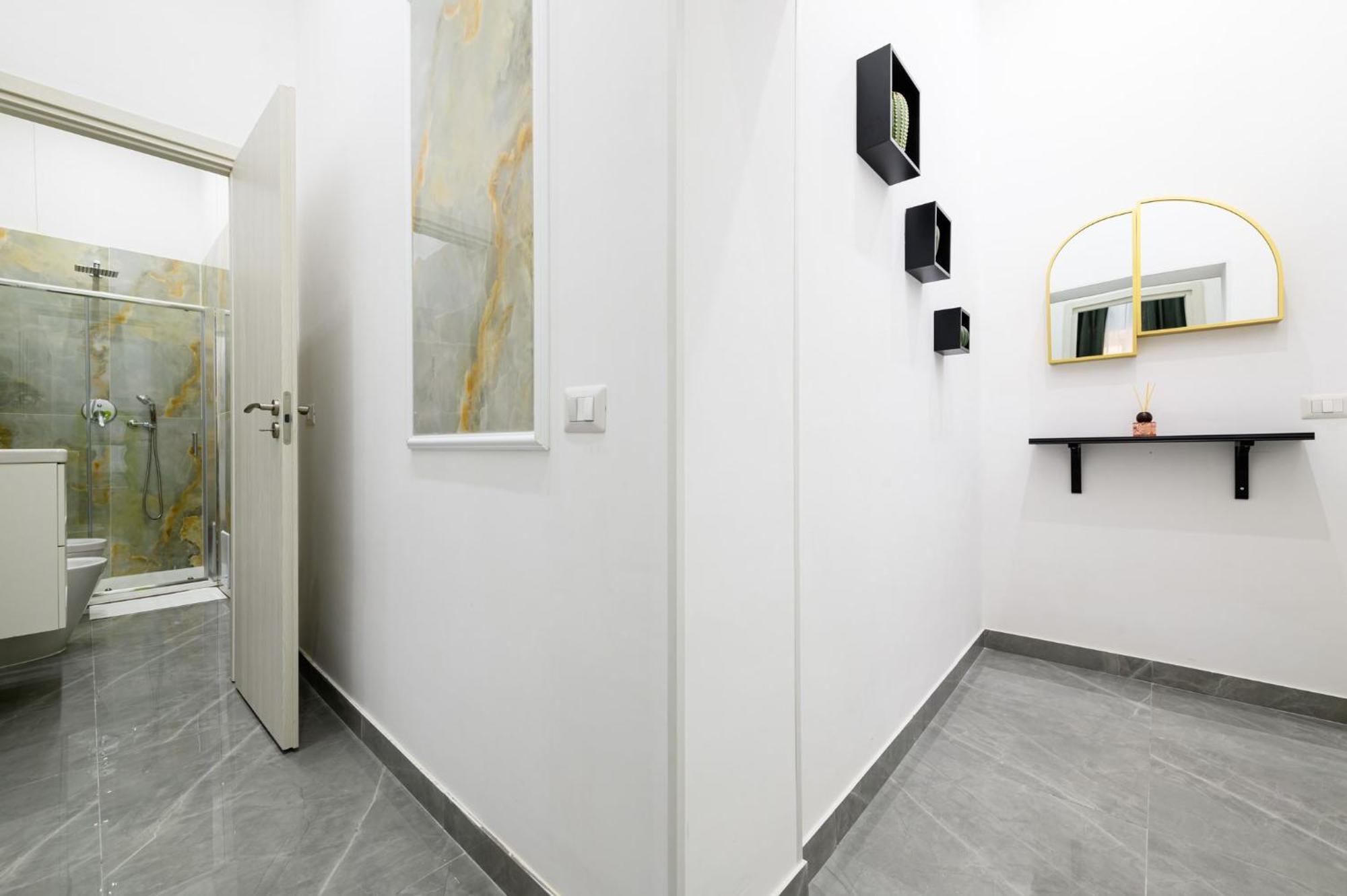 נאפולי Giordano Suite Center מראה חיצוני תמונה